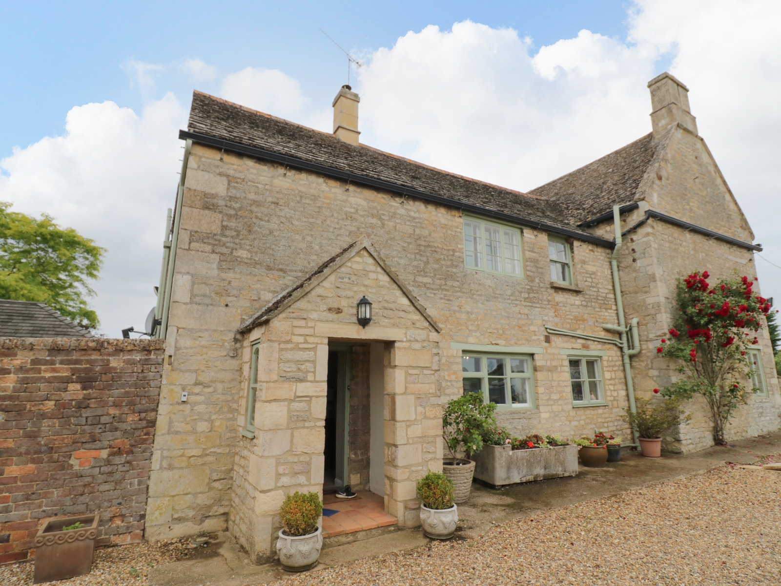 Glapthorn Manor - photo 3