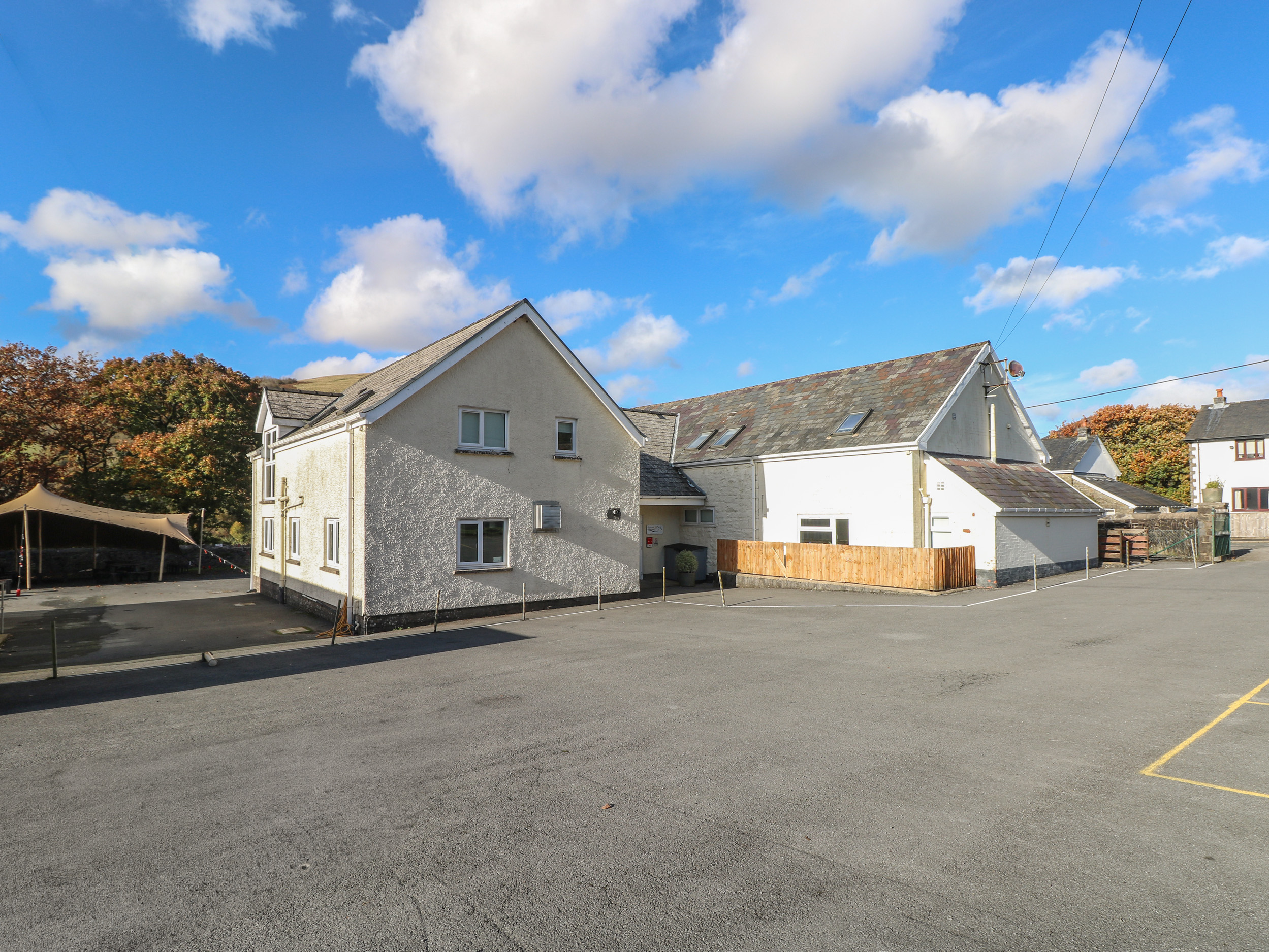 Pen-y-cae, Powys
