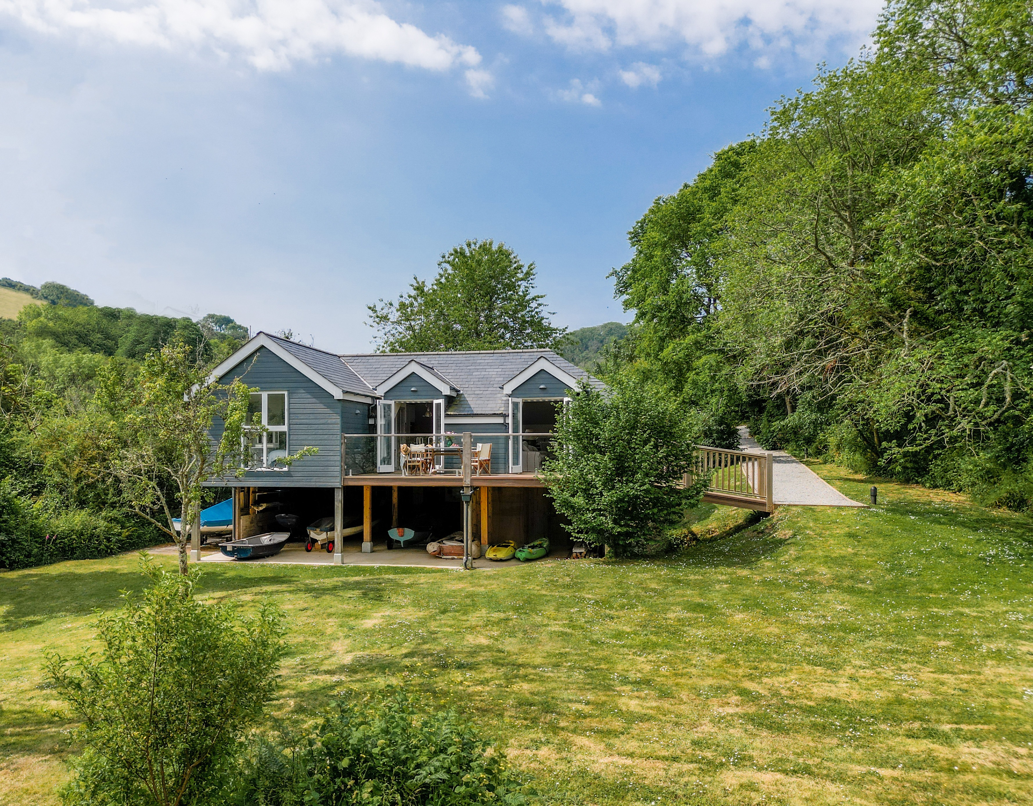 Goodshelter Barns & The Boathouse 