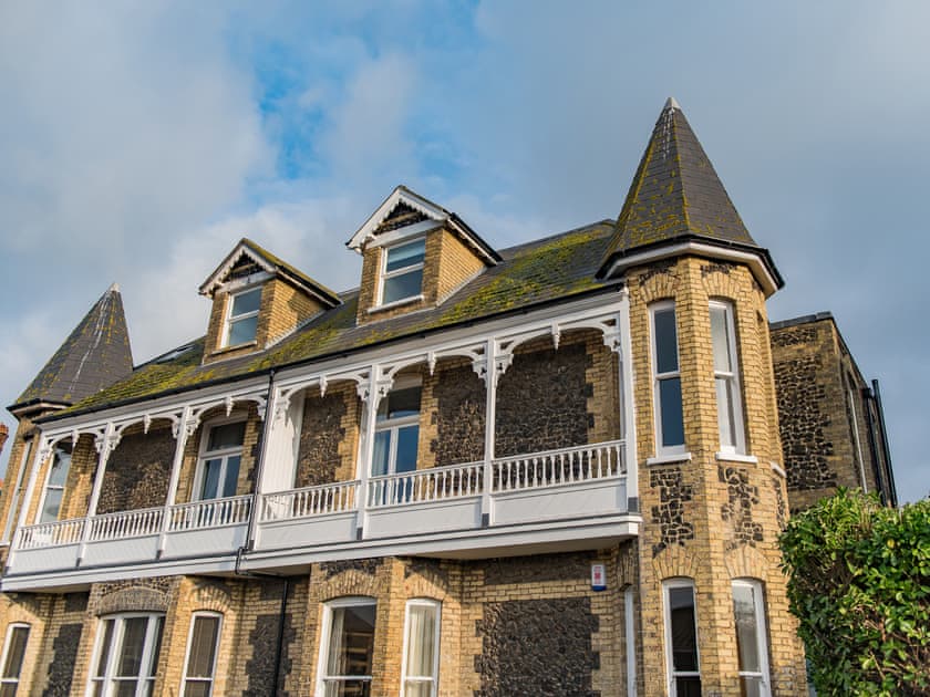 Hamilton Lodge - photo 2
