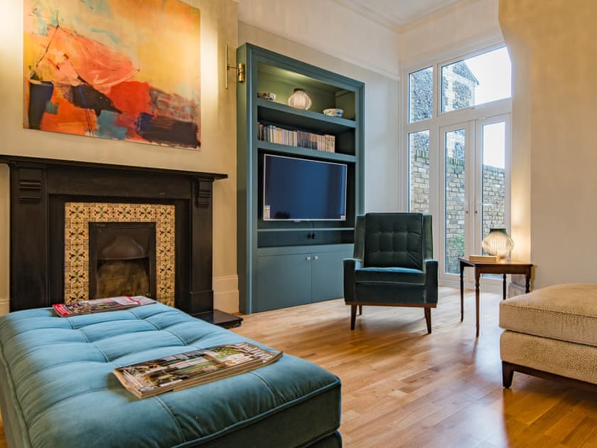 Hamilton Lodge - photo 3