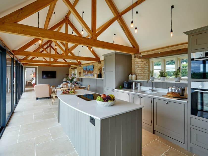 Harvest Barn - photo 5