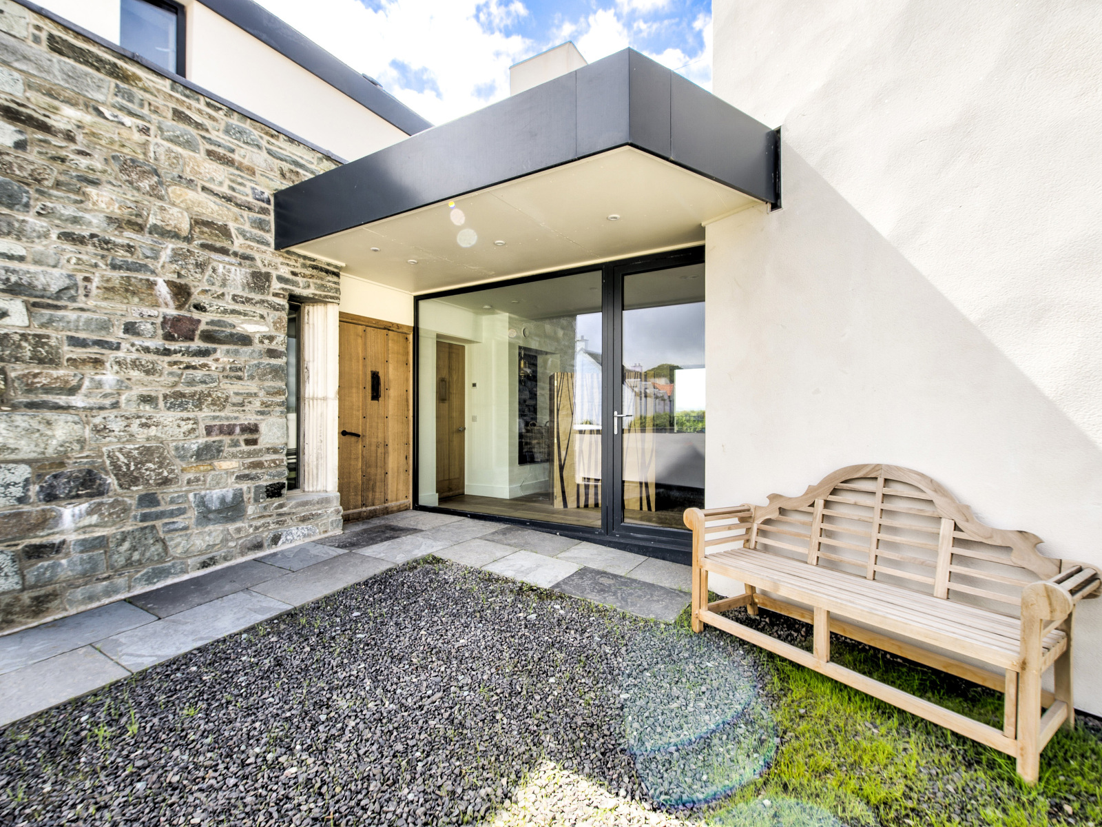 Haven House - photo 4