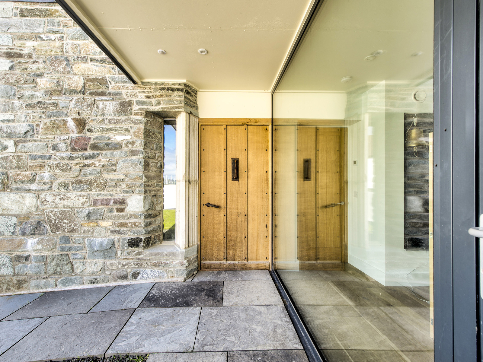Haven House - photo 5