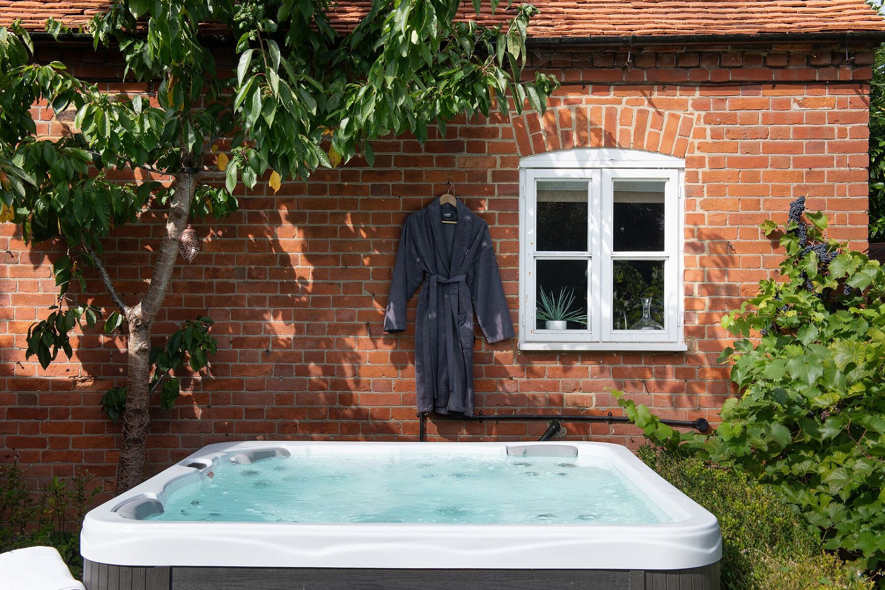 Hedge Farmhouse - photo 3