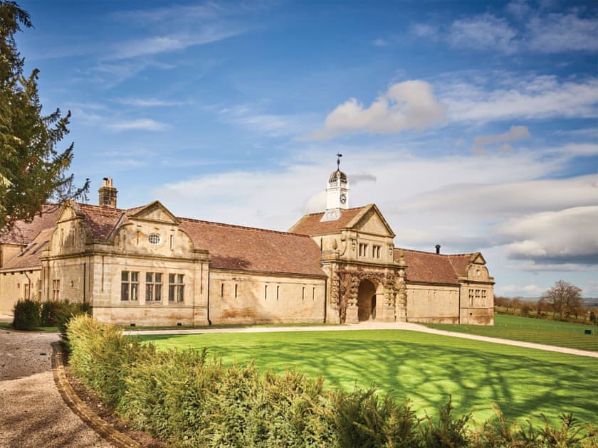 Hexham House - photo 2
