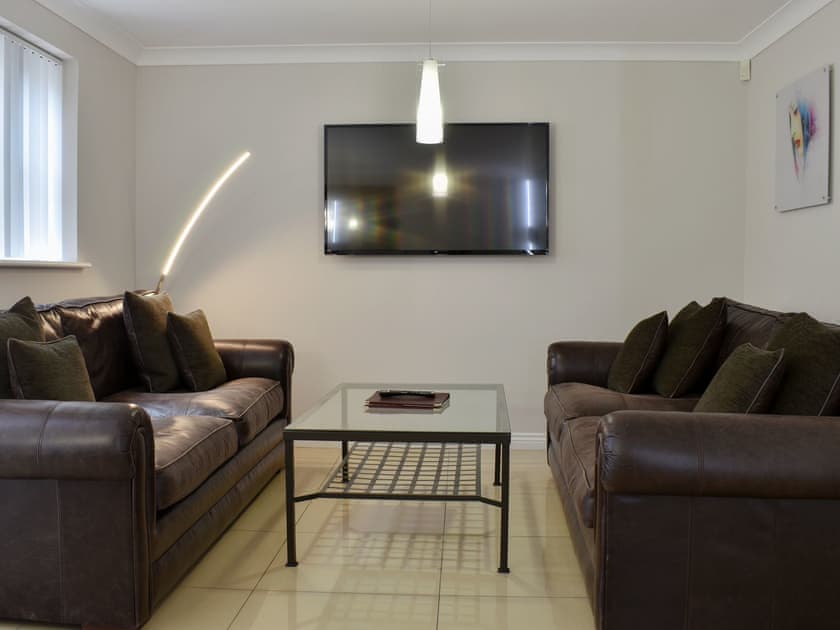 Hollies Cottage 15 - photo 2