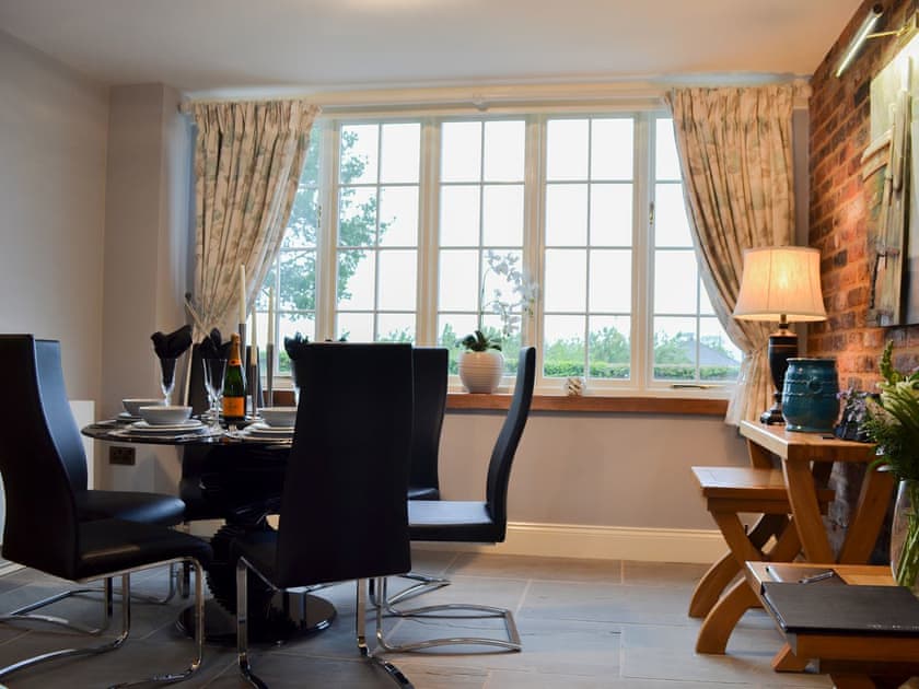 Holtby Grange Cottages - Field View Cottage - photo 4
