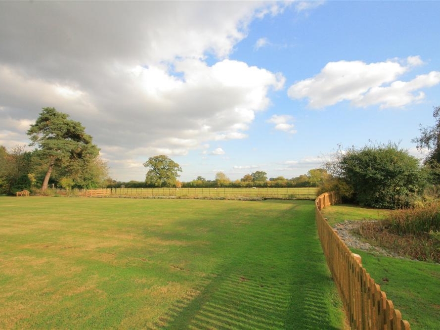 Home Farm (16) - photo 2