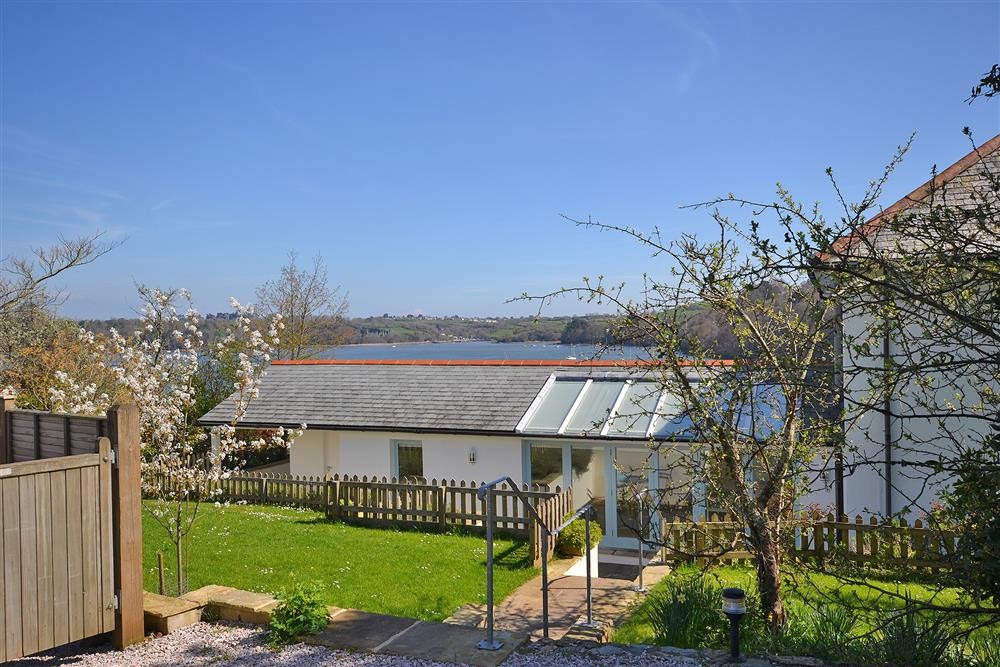Homelands - photo 4