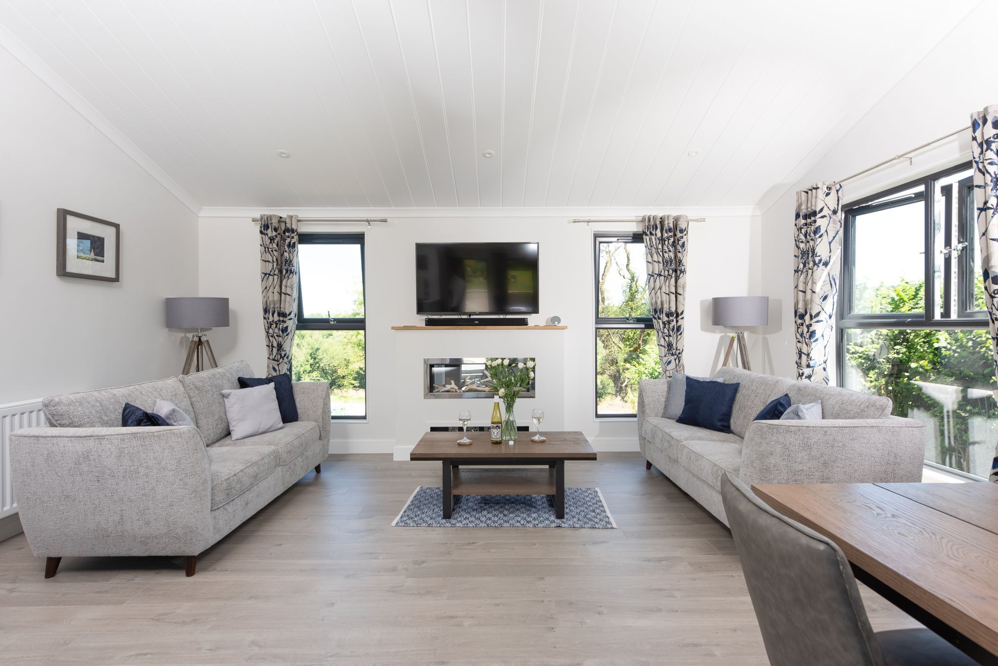 Hornbeam Lodge, 19 Roadford Lake Lodges - photo 2