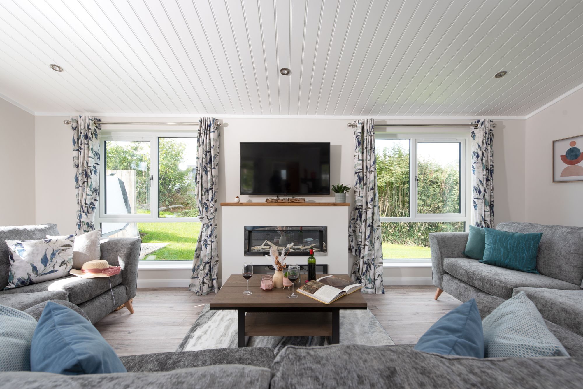 Iris Lodge, 18 Roadford Lake Lodges - photo 5