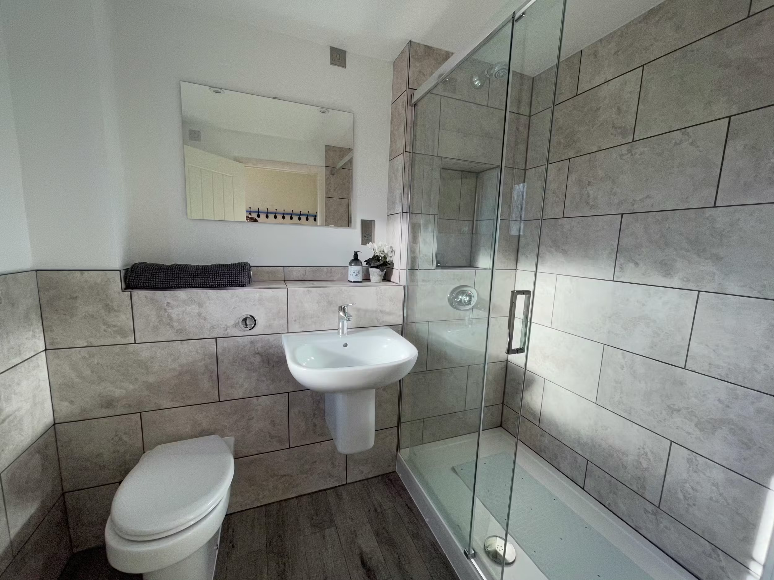 Ivy Tower House - photo 5