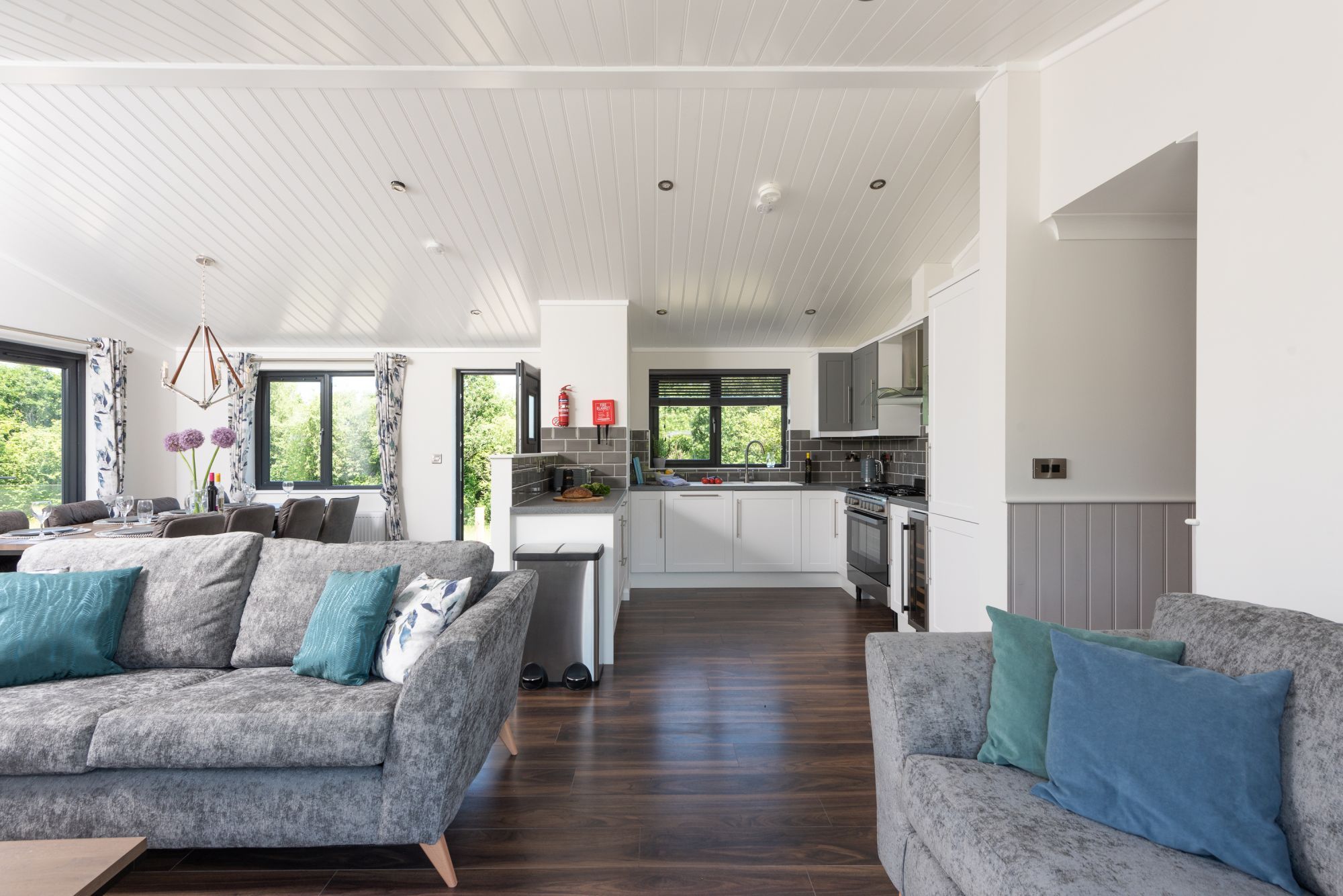 Juniper Lodge, 28 Roadford Lake Lodges - photo 5