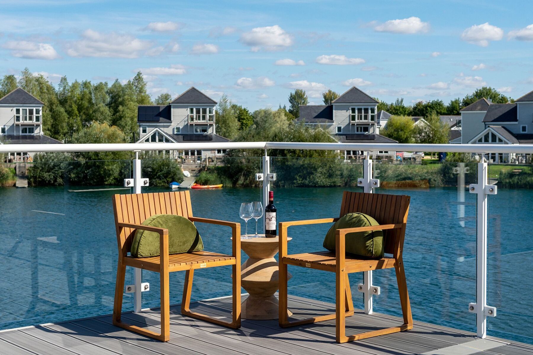 Lakefront Lodge - photo 3