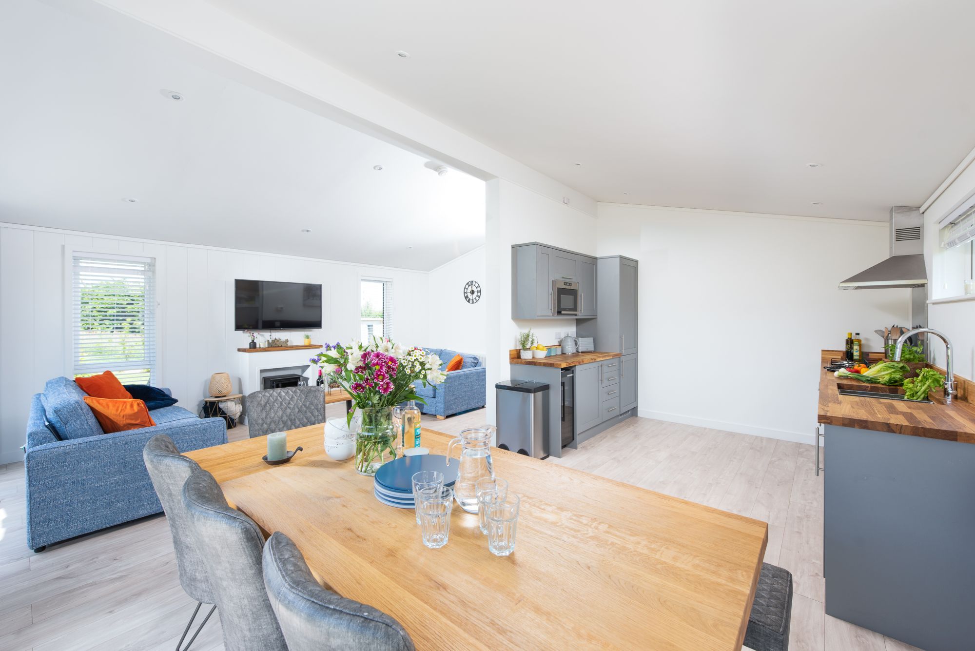 Lavender Lodge, 8 Roadford Lake Lodges - photo 4