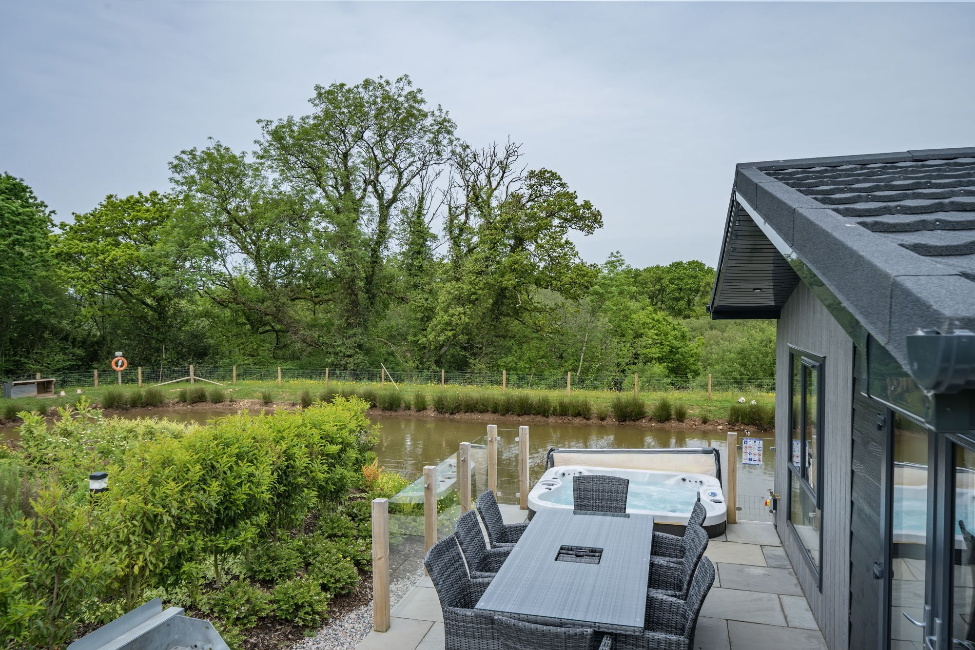 Lilac Lodge, 22 Roadford Lake Lodges