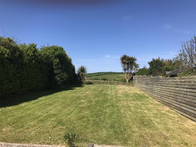 Little Lynstone - photo 4
