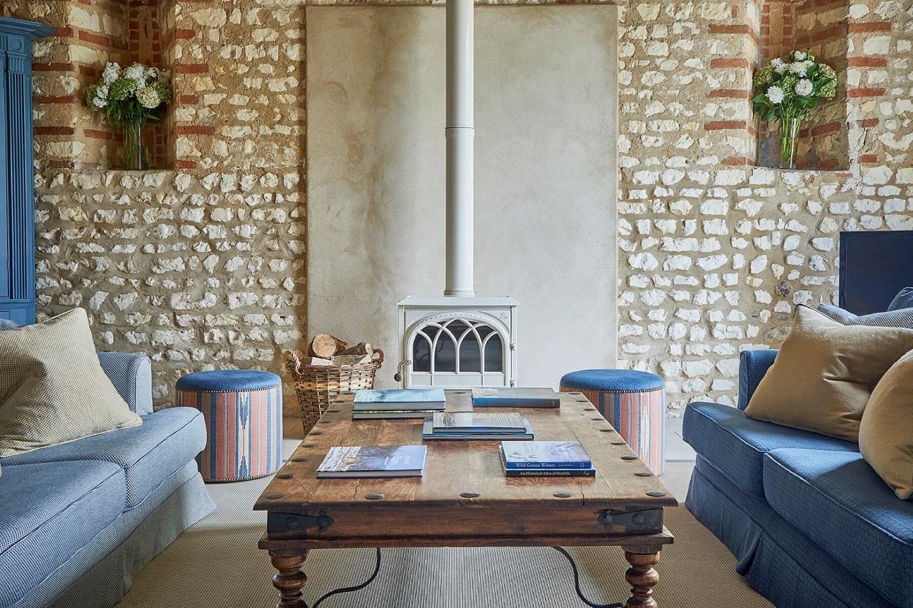Long Barn - photo 2