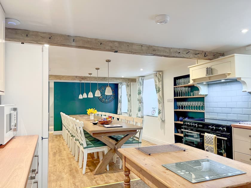 Mark Close Farmhouse - photo 4