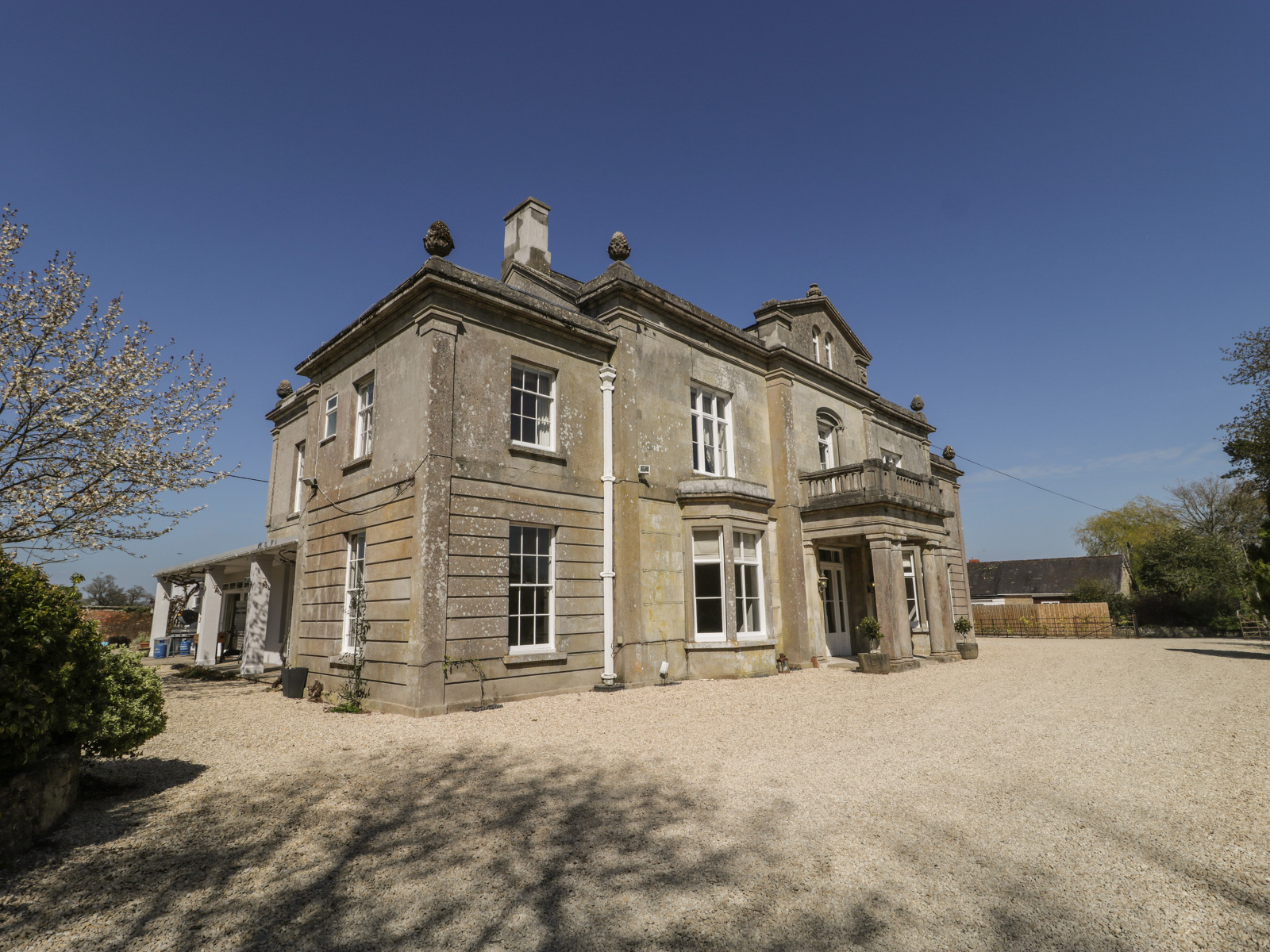 Milton Manor - photo 2