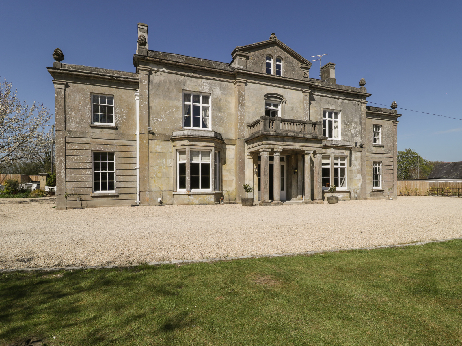 Milton Manor - photo 3