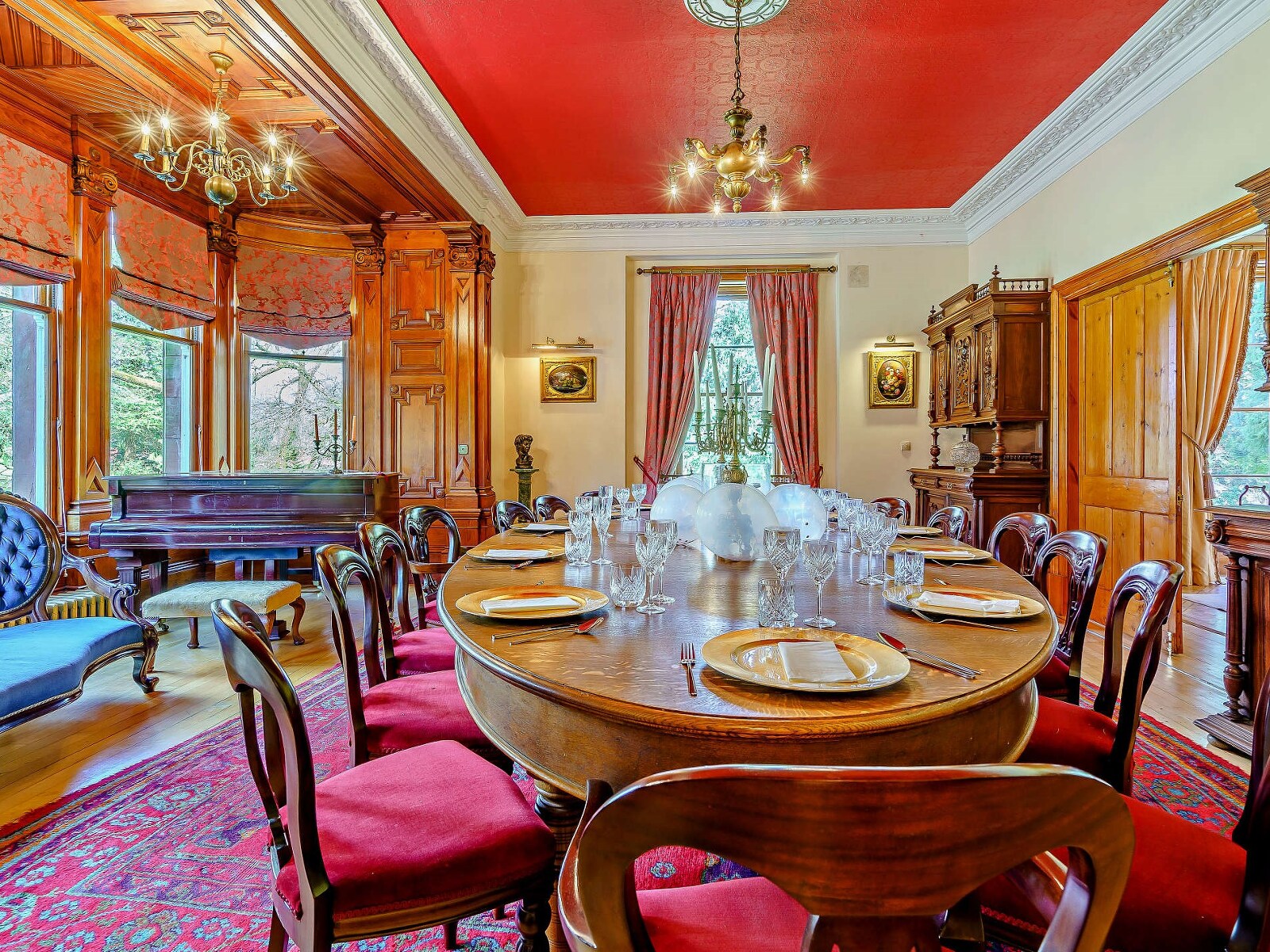 Grandview Mansion - Luxurious Estate with Private Hot Tub - photo 4