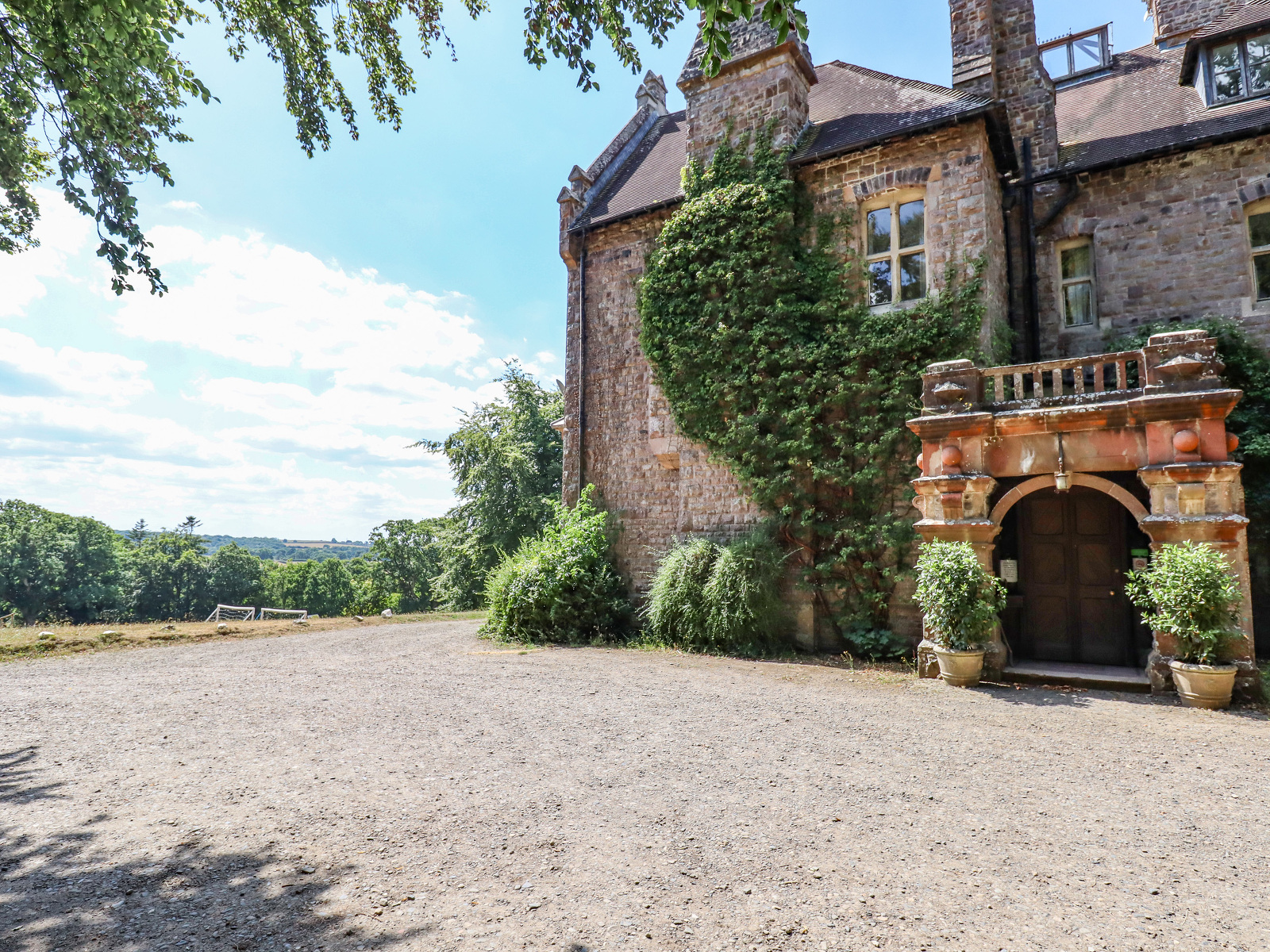 Nethercott House - photo 3