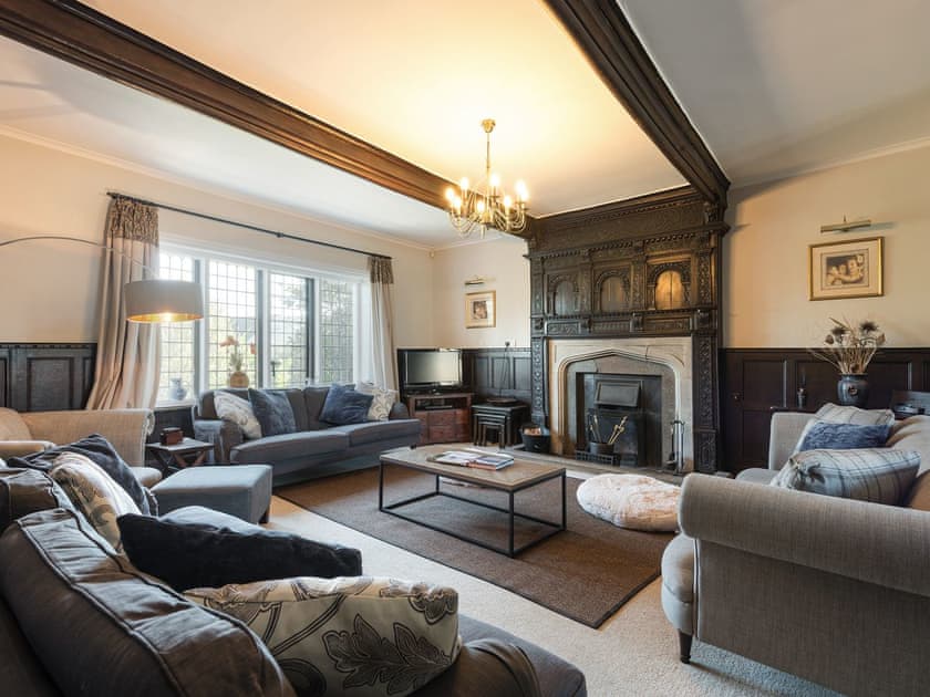 Newton Manor House - photo 4