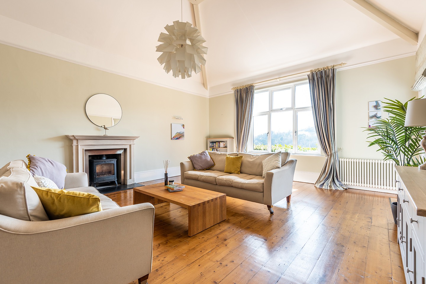 Number 1, Thurlestone Court  - photo 3