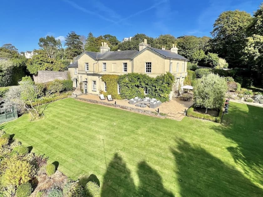 Oak Manor
