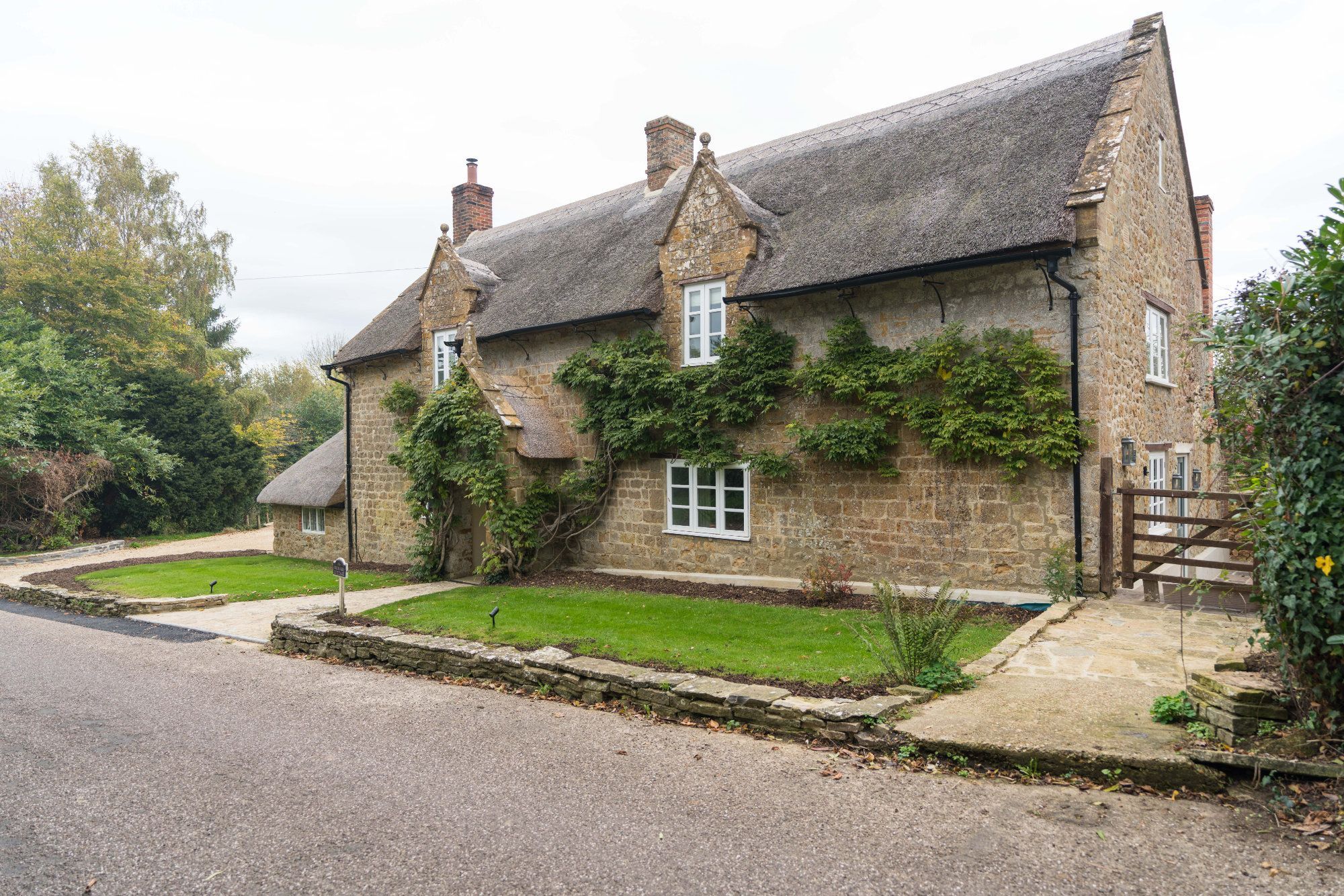 Orchard Cottage, Dillington Estate - photo 4