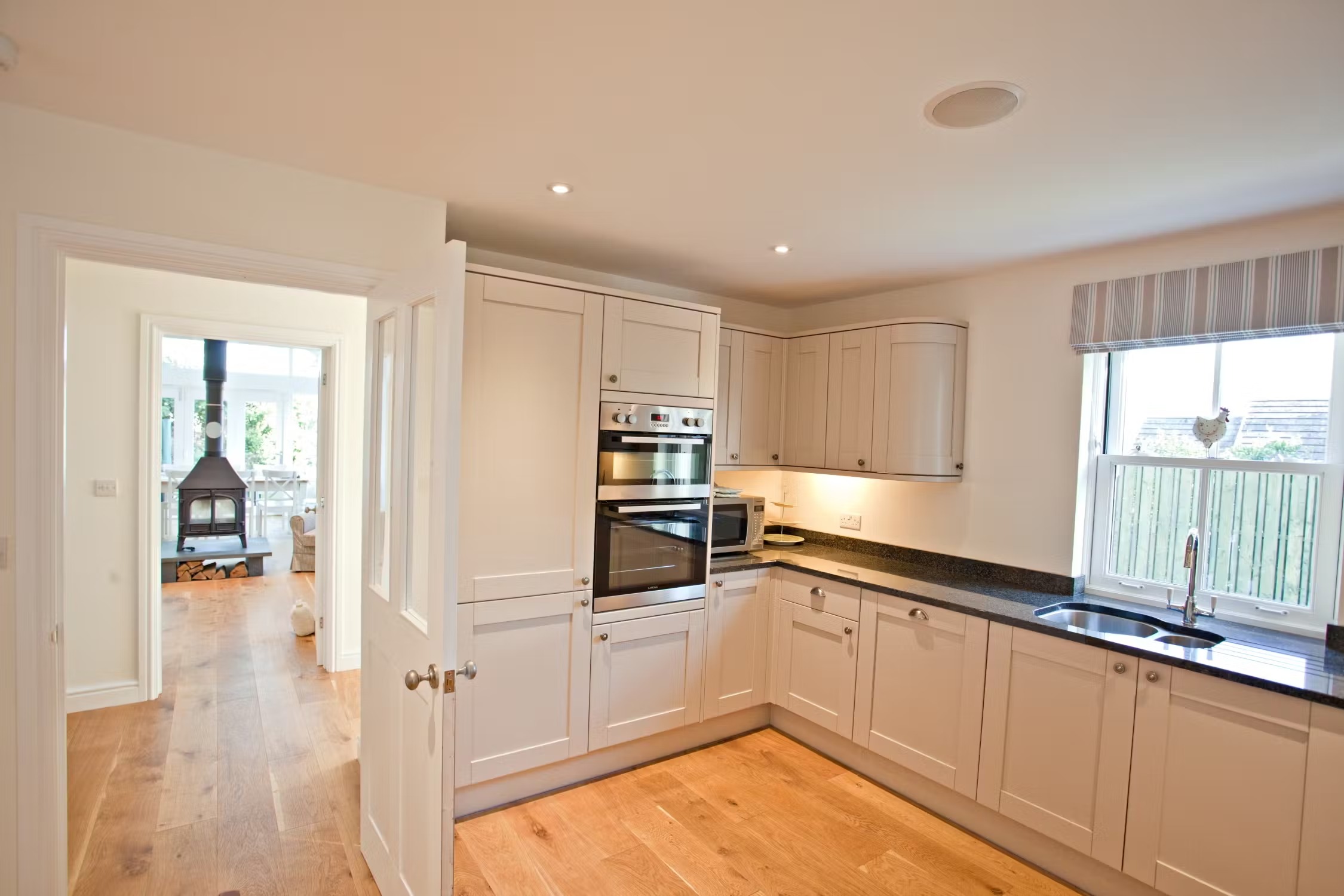 Panteg Farmhouse Cottage - photo 3