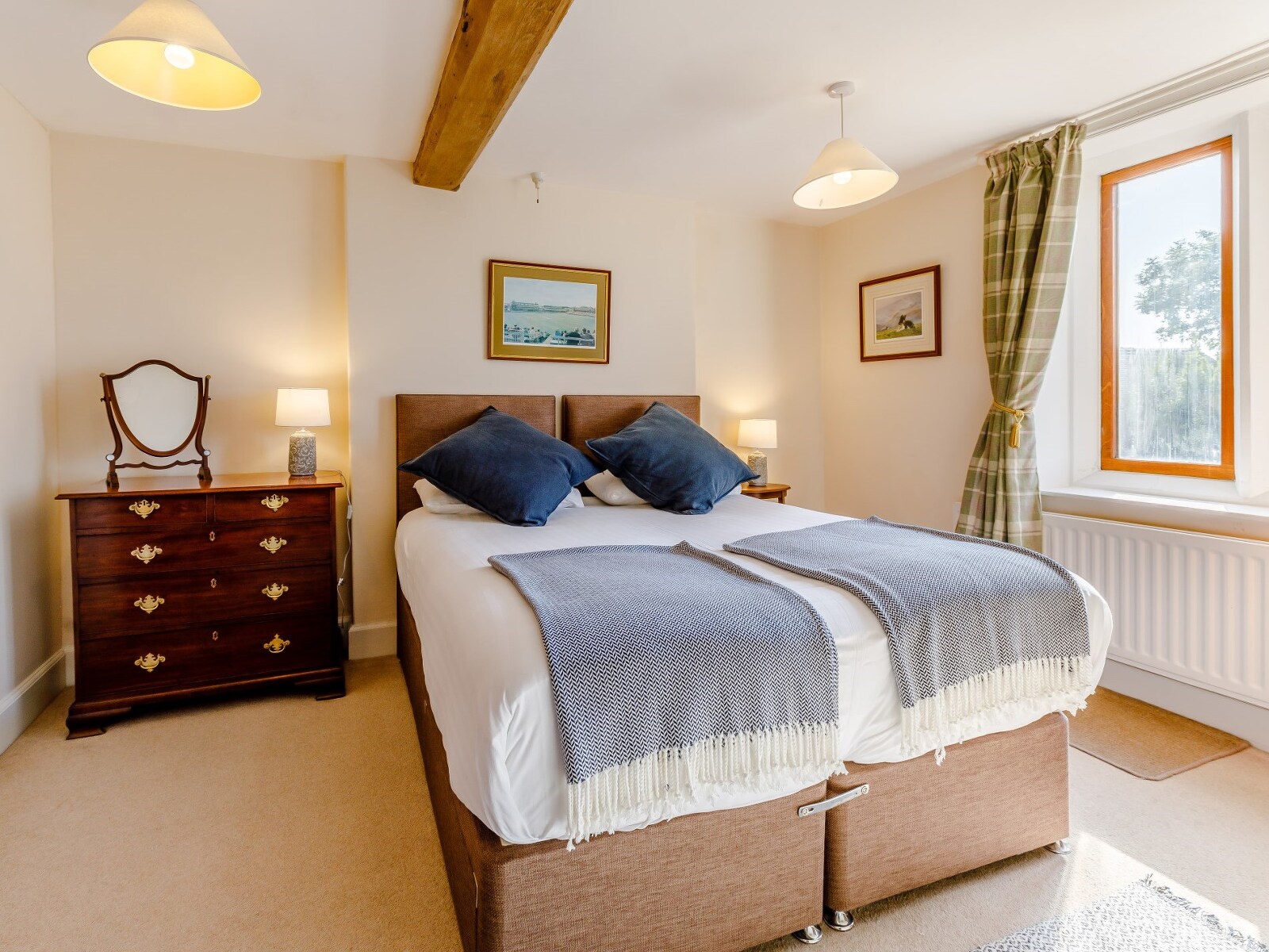 Heritage Manor - Farmhouse Luxury - photo 3