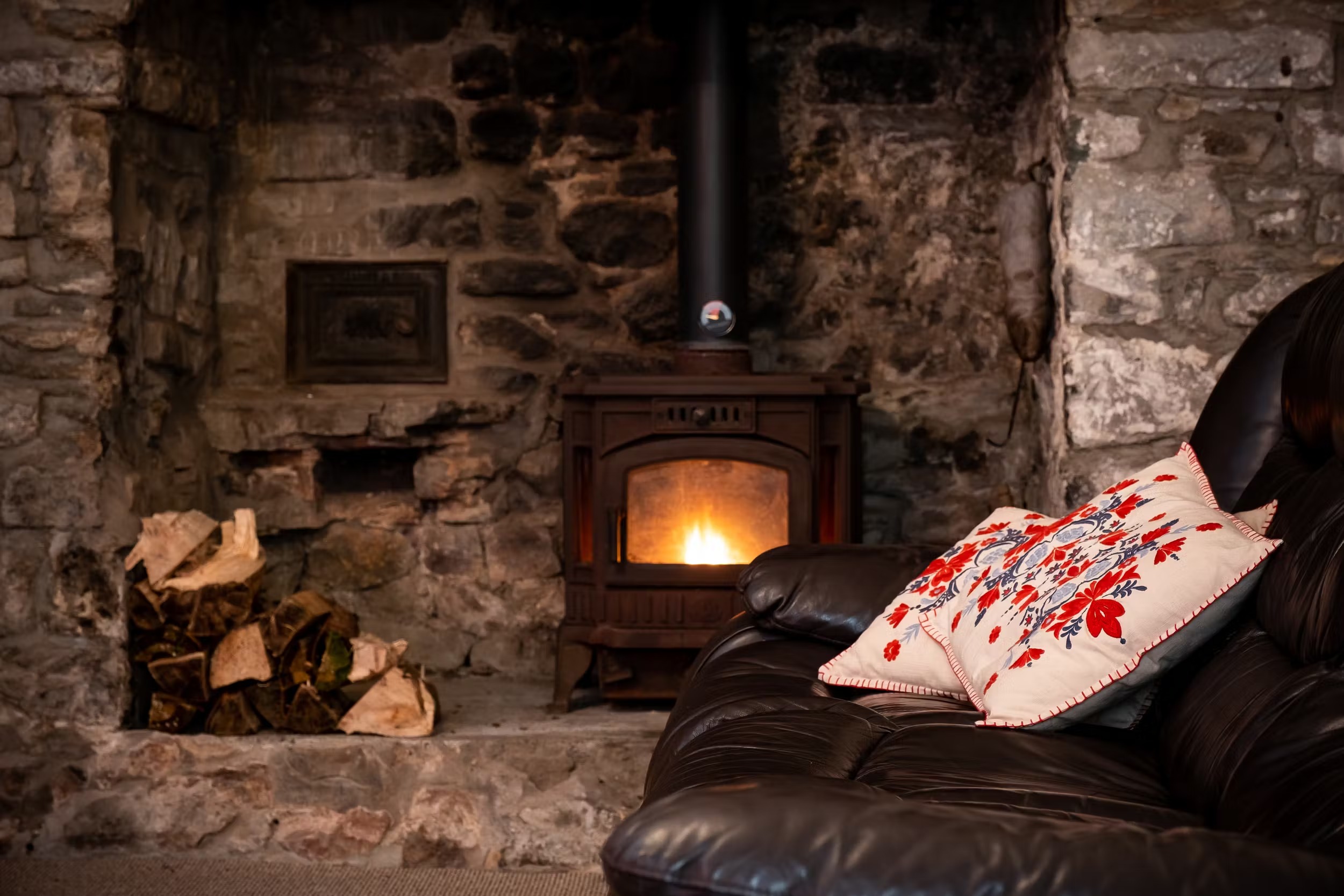 Pen-Y-Graig Cottage - photo 2