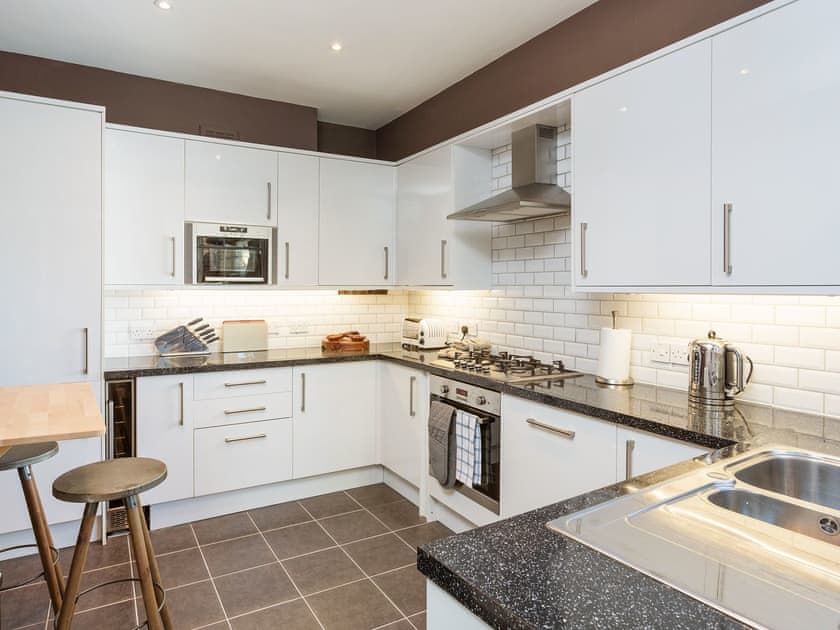 Priestley House - photo 2