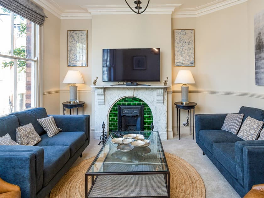 Priestley House - photo 3