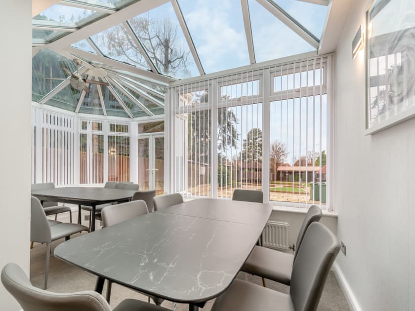 Robinswood House - photo 4