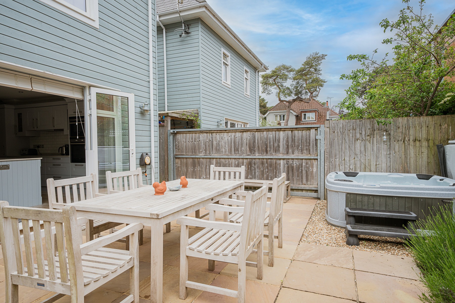 Roosters Perch, 32 Brownsea Road - photo 2