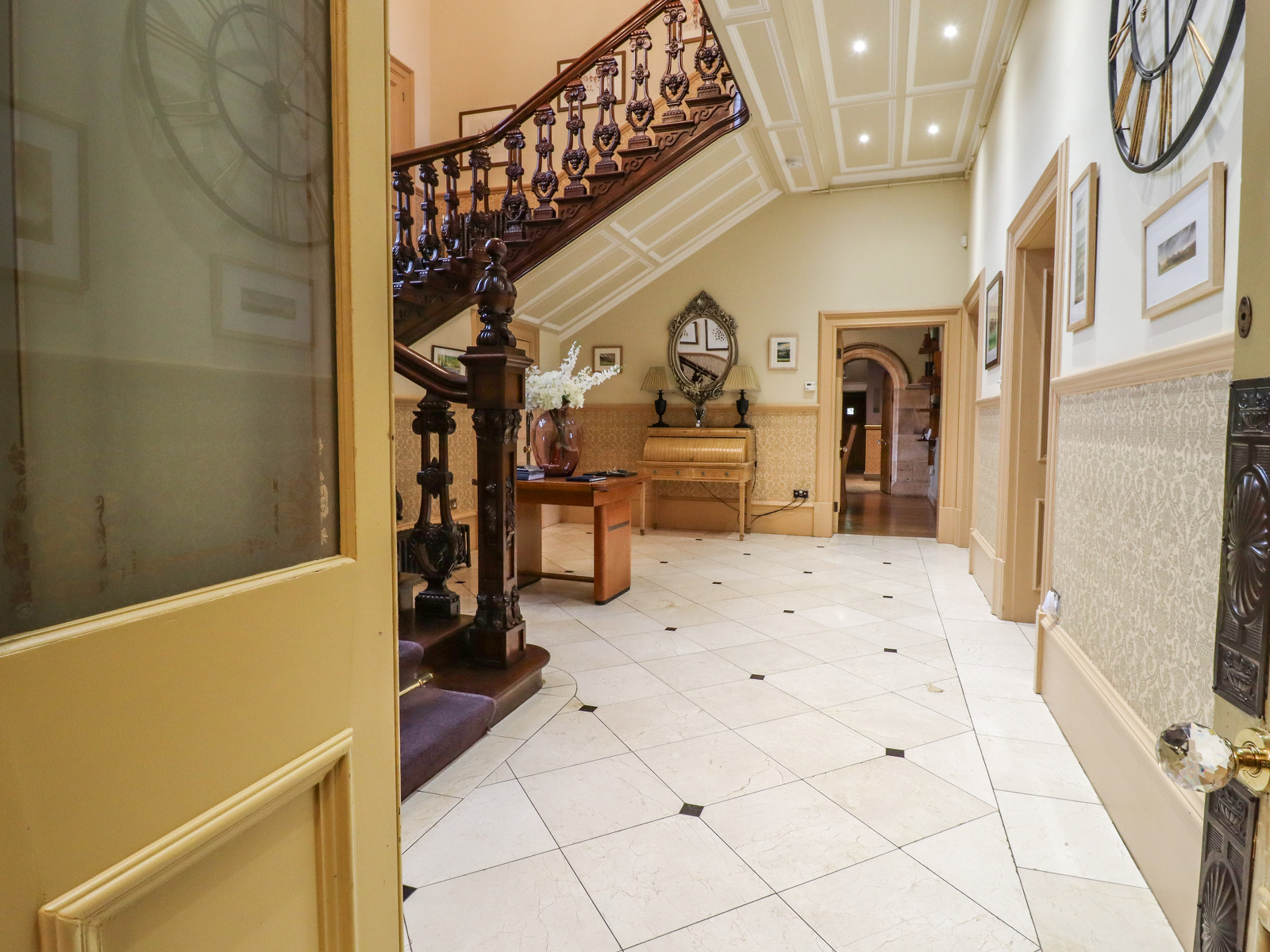 Scale House - photo 2