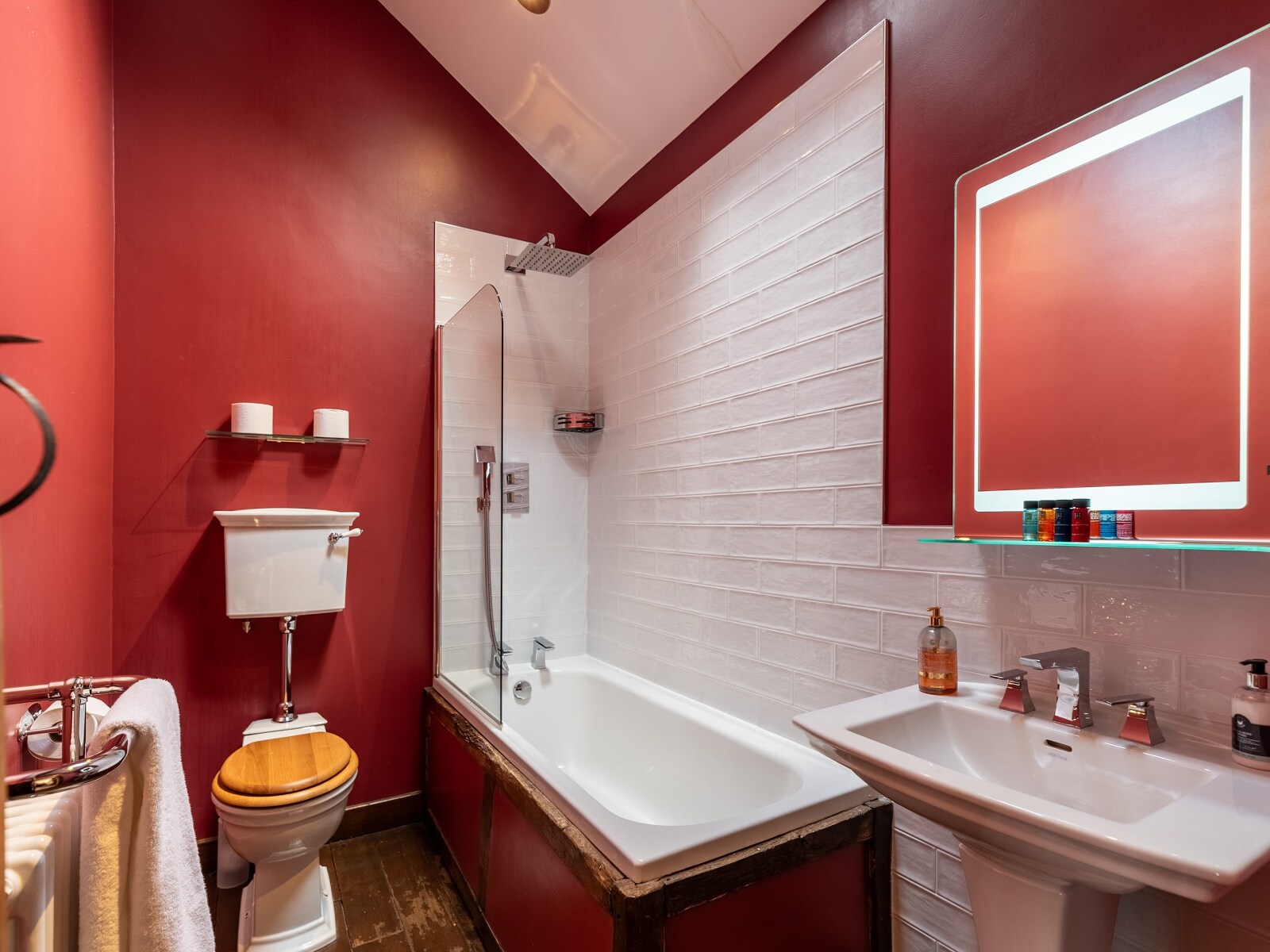 Riverside Retreat - Luxury Country Estate - photo 4