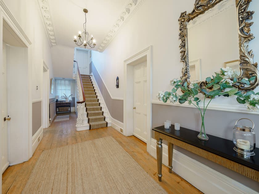 Sinatra Villa - photo 5