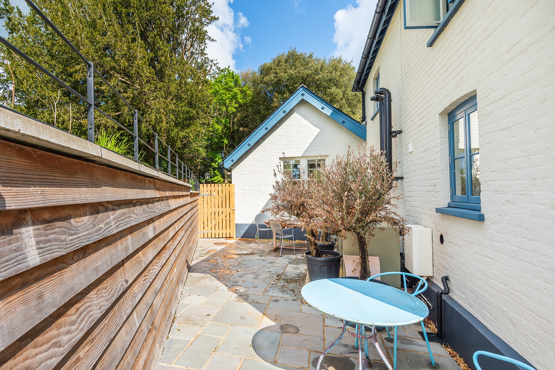 Sopley Cottages - photo 2
