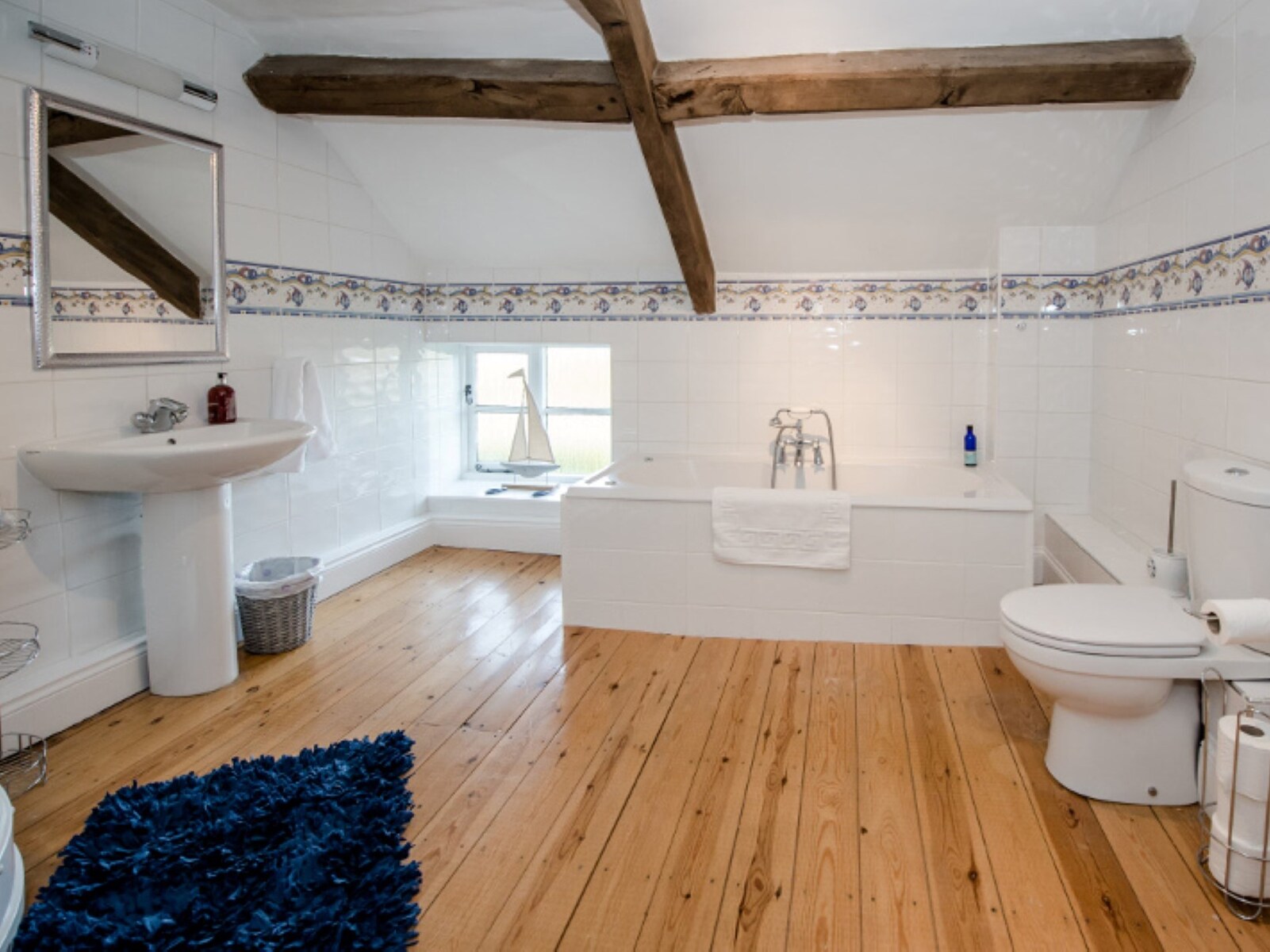 Tranquil Haven - Luxurious Country Home - photo 5