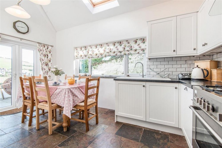 Sunrise Cottage - photo 3