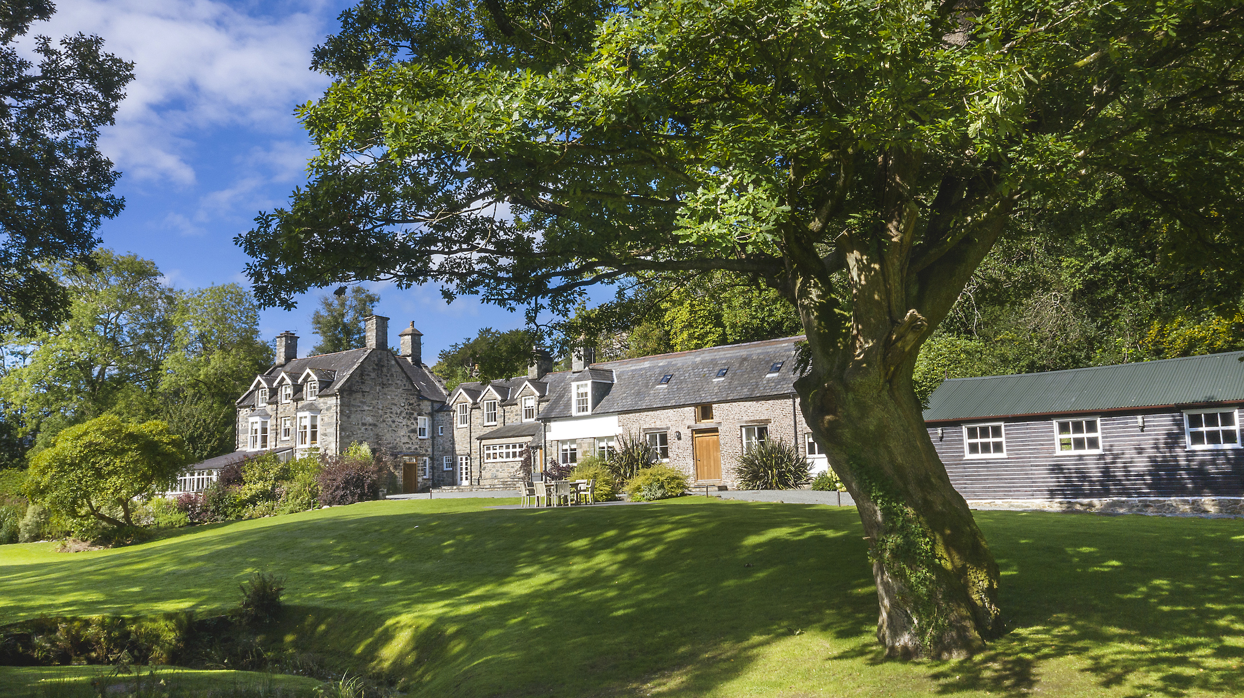 Tan Llan - photo 3