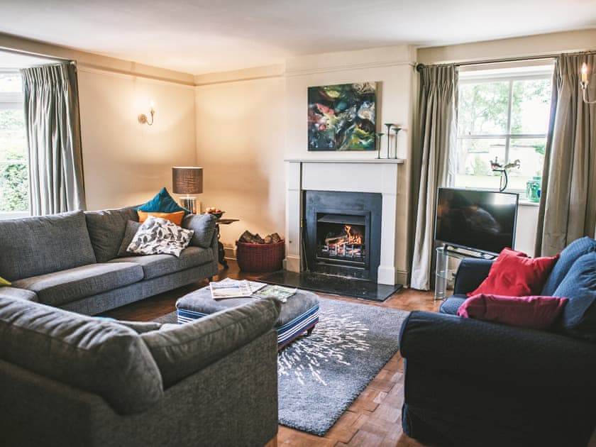 Tarrant Valley House - Sleeps 12 - photo 5