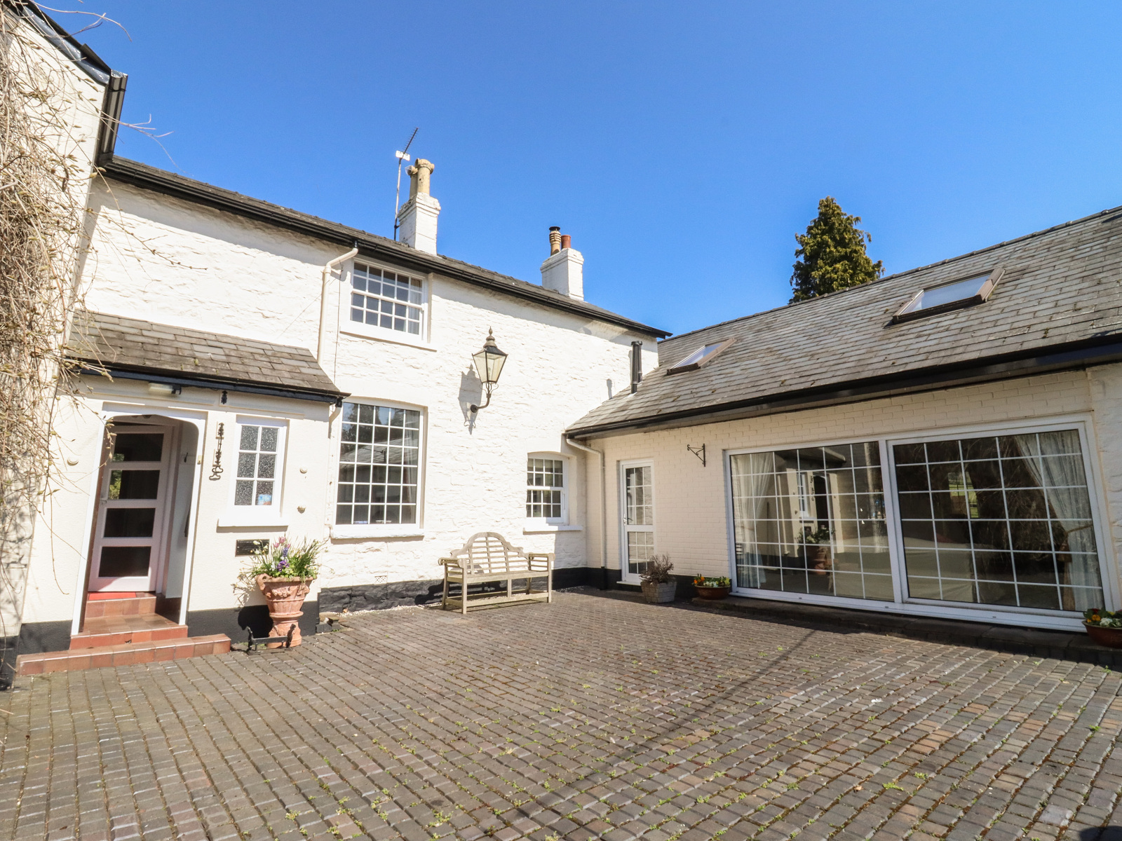 The Coach House - photo 3