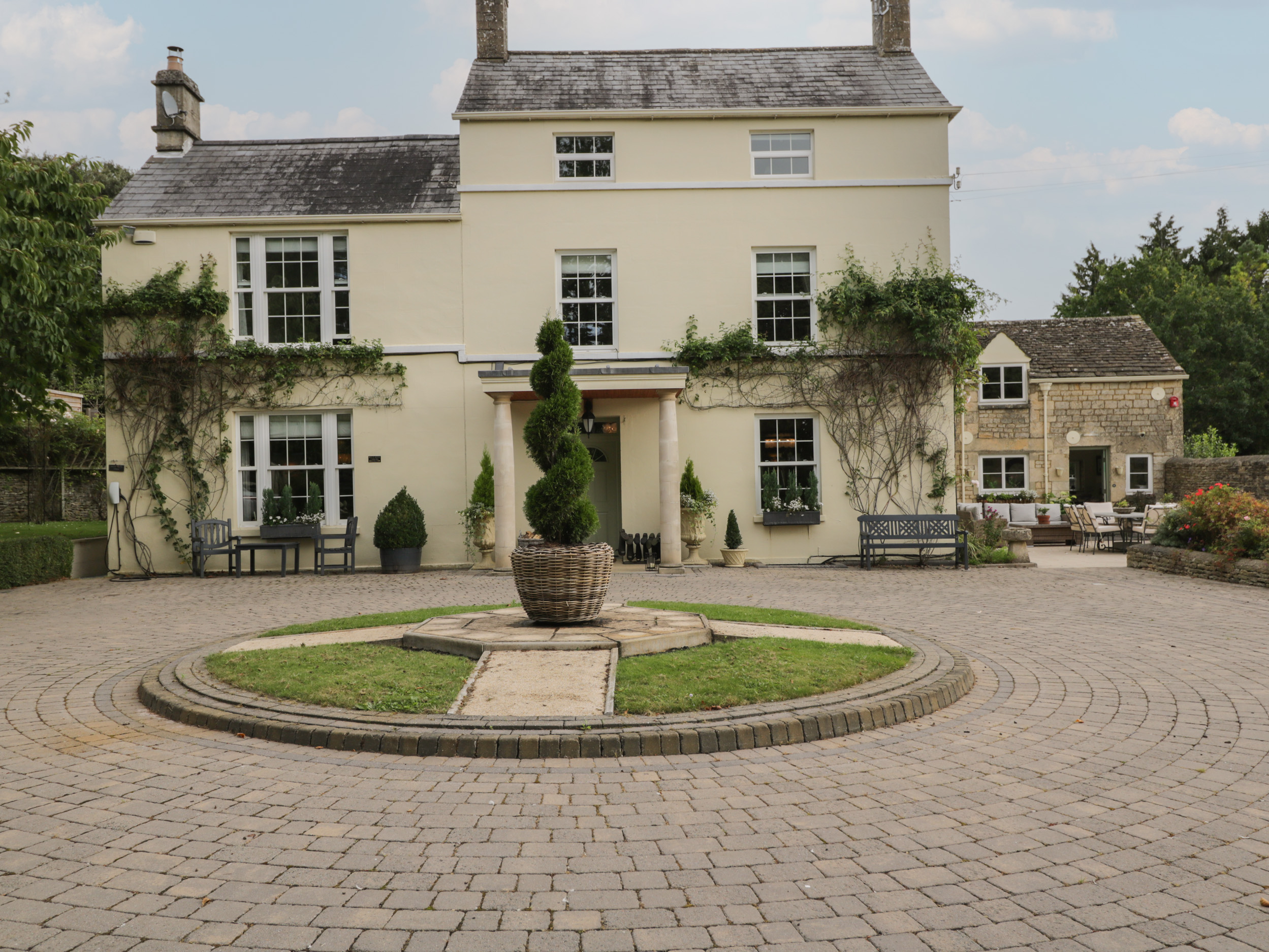 The Gate House - photo 2