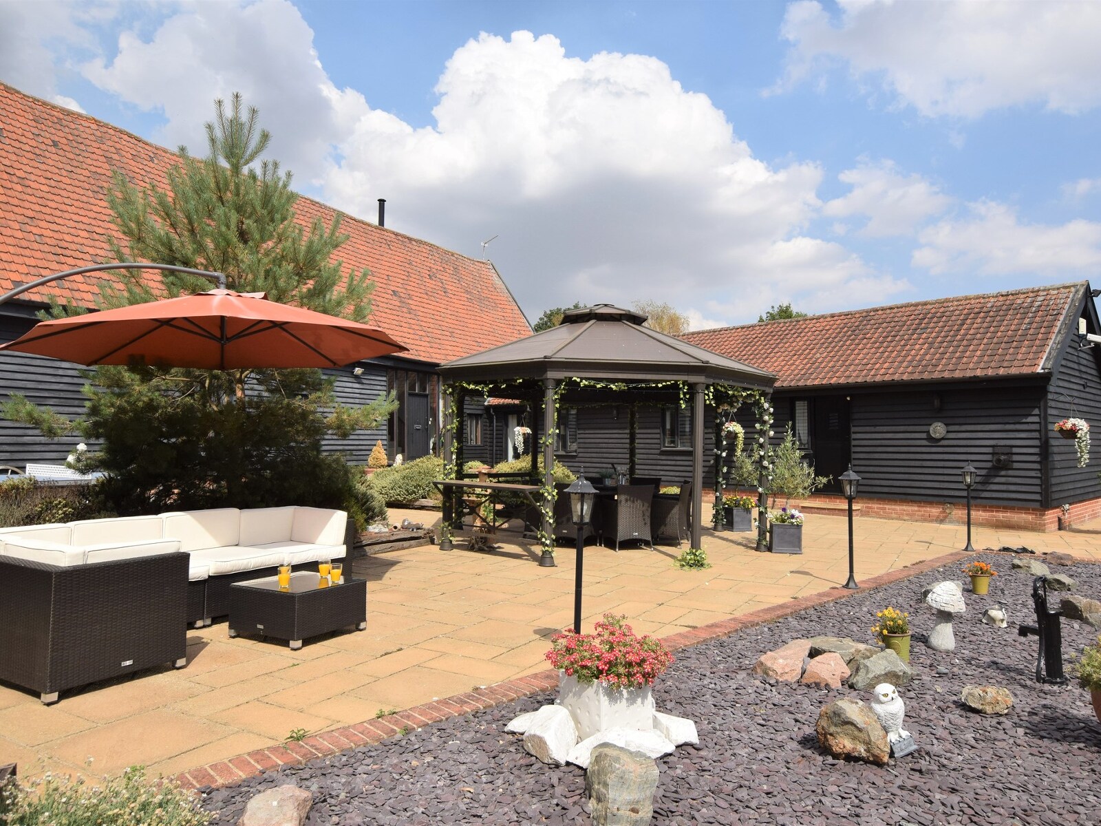 The Barnhouse - Countryside Charm & Coastal Adventure - photo 5